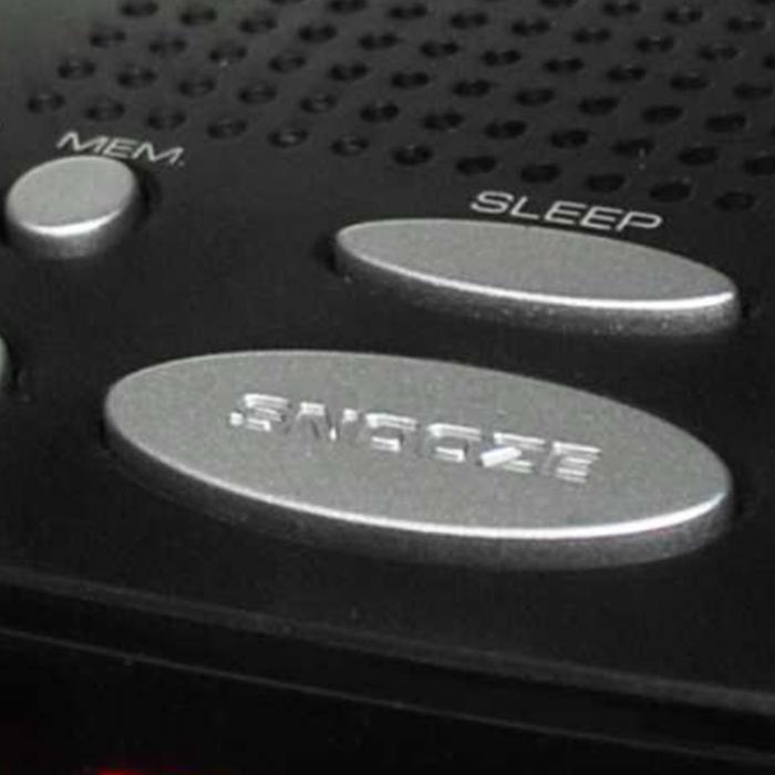 Radio despertador digital con alarma negro Snooze